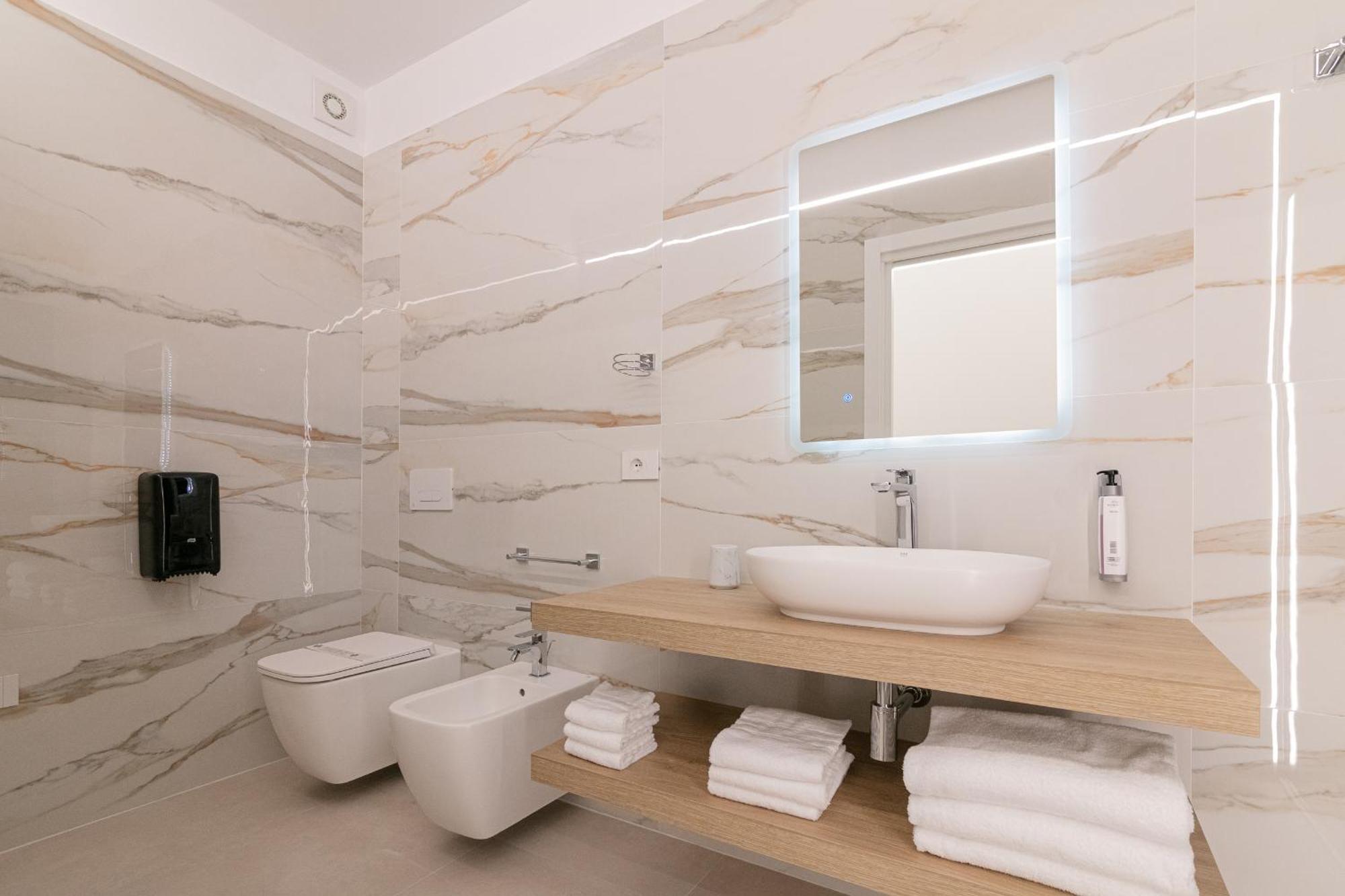 King'S Rooms Termoli Exterior photo