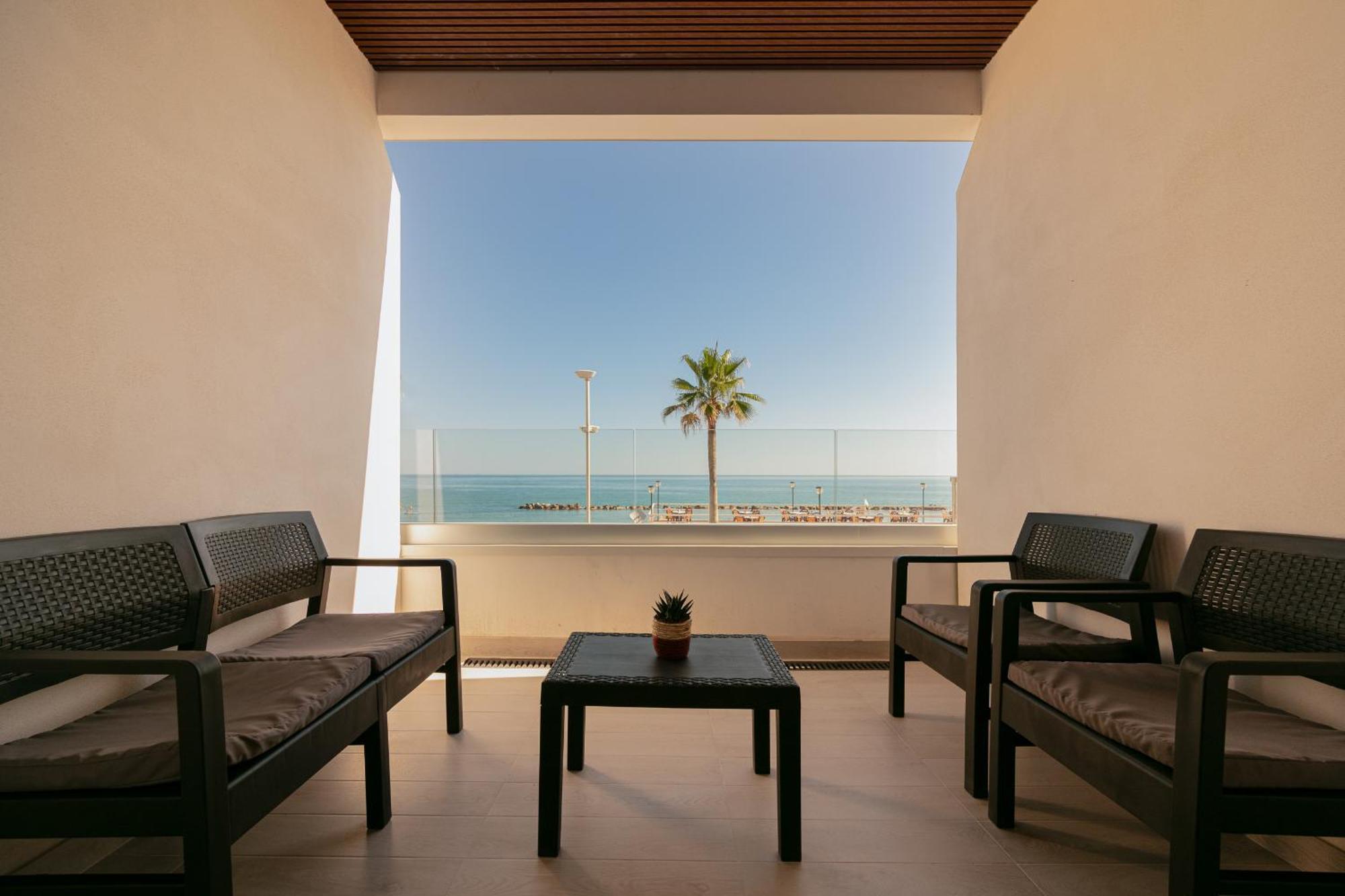 King'S Rooms Termoli Exterior photo
